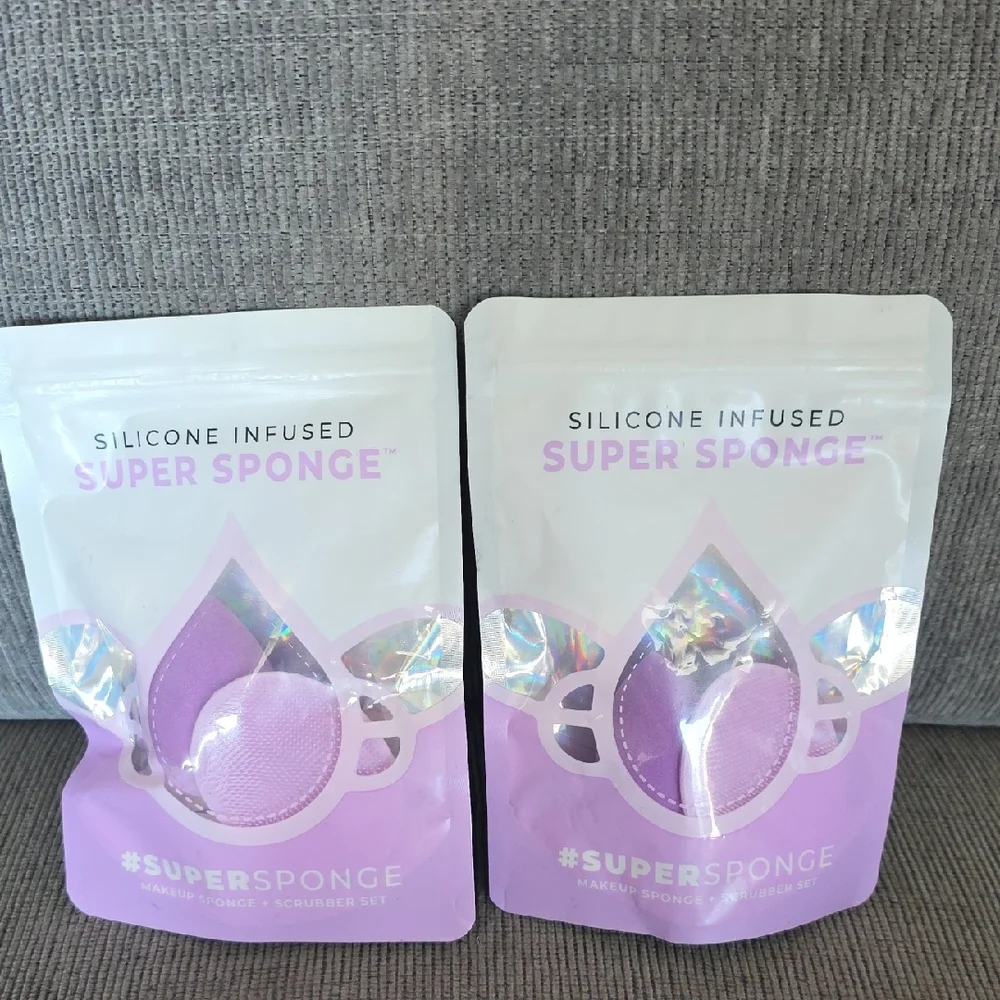 Blendish Silicone Pallet Ring And Makeup Sponge +‎ Scrubber Set By Supersponge